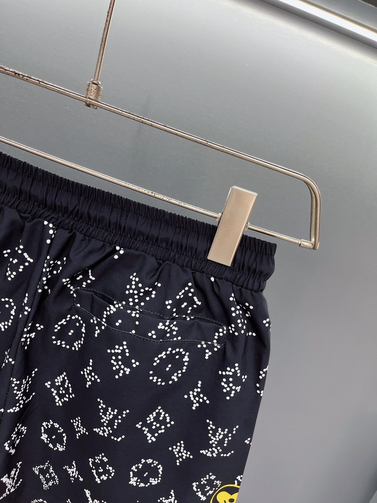 Louis Vuitton Beach Pants Size M-XXXL - Image 9