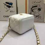 Chanel Women Shoulder Bags 11*8.5*7cm - Image 4