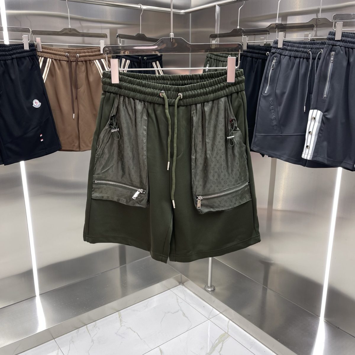Louis Vuitton Shorts M-3XL - Image 1