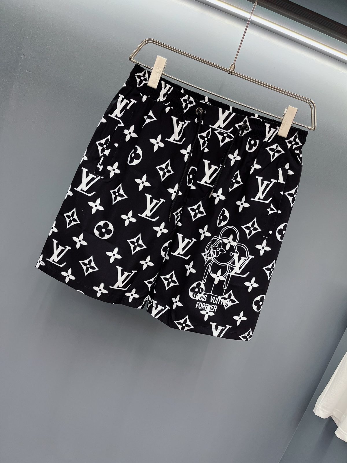 Louis Vuitton Beach Pants Size M-XXXL - Image 2