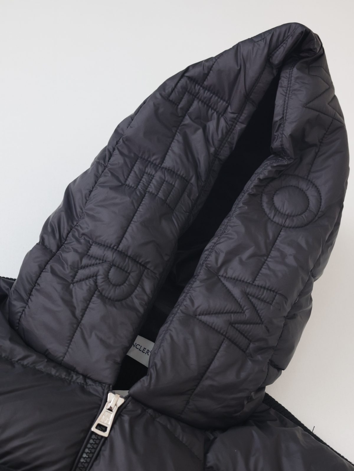 Moncler Unisex Jacket Size S-XL - Image 2