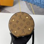 Louis Vuitton M43986 Cannes Women Bags Size 15*15*17cm - Image 6