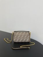 Fendi Baguette Shoulder Bags Small 19*10*4cm - Image 6