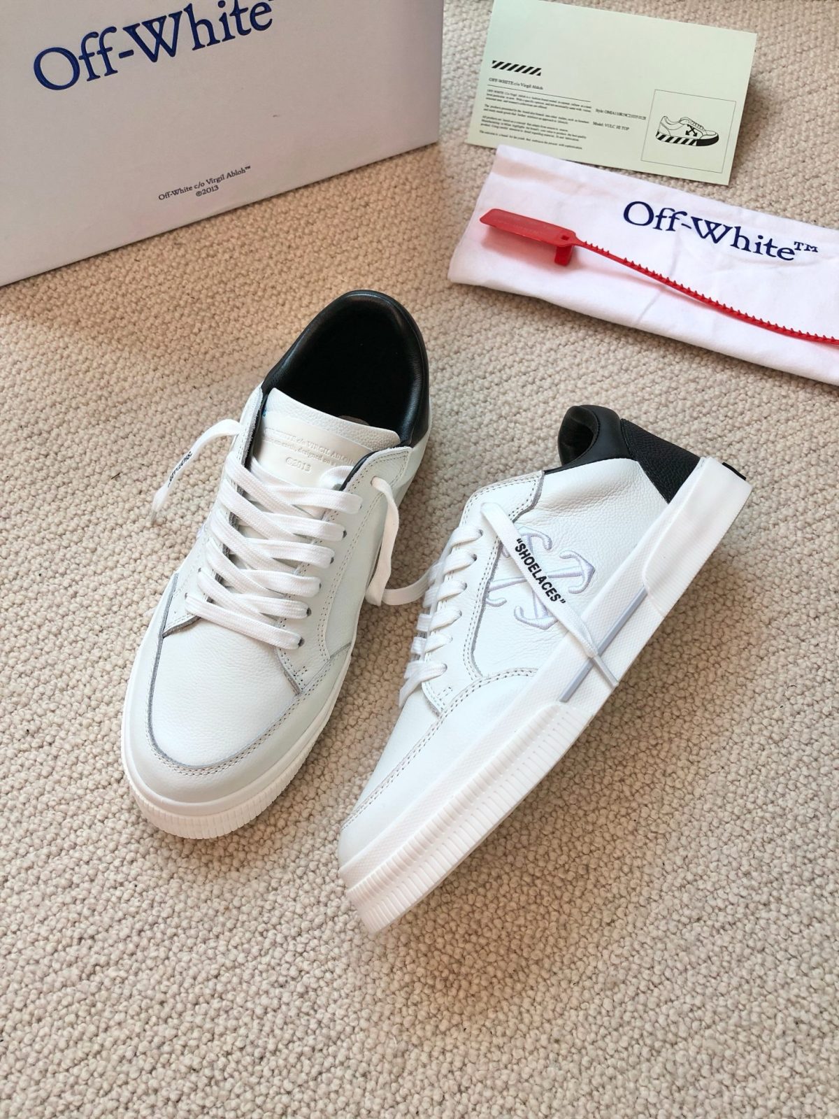 OFF White 2024ss New Low Vulcanized Sneaker Size 36-45 - Image 4