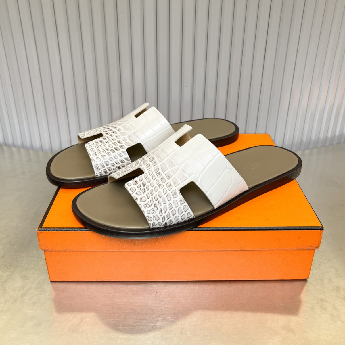 Hermes lzmir Sandals Size 40-45 - Image 1