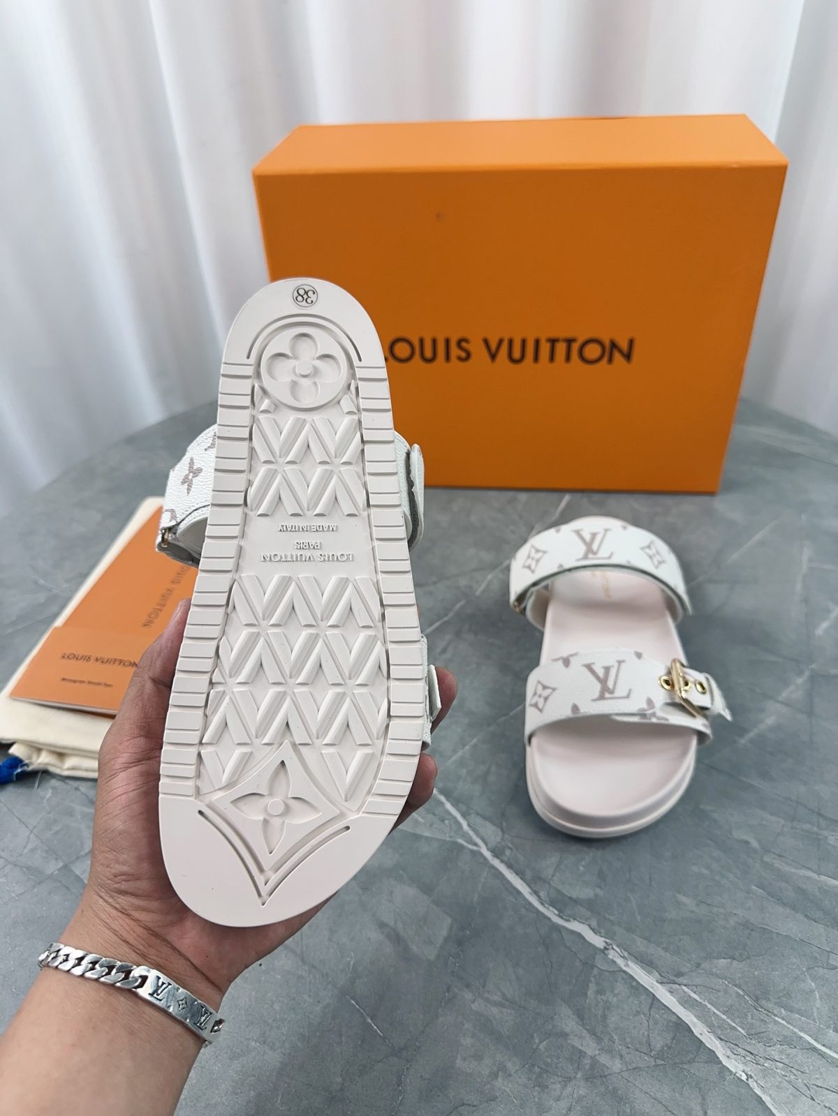 Louis Vuitton 2024ss Slippers Size 36-45 - Image 5