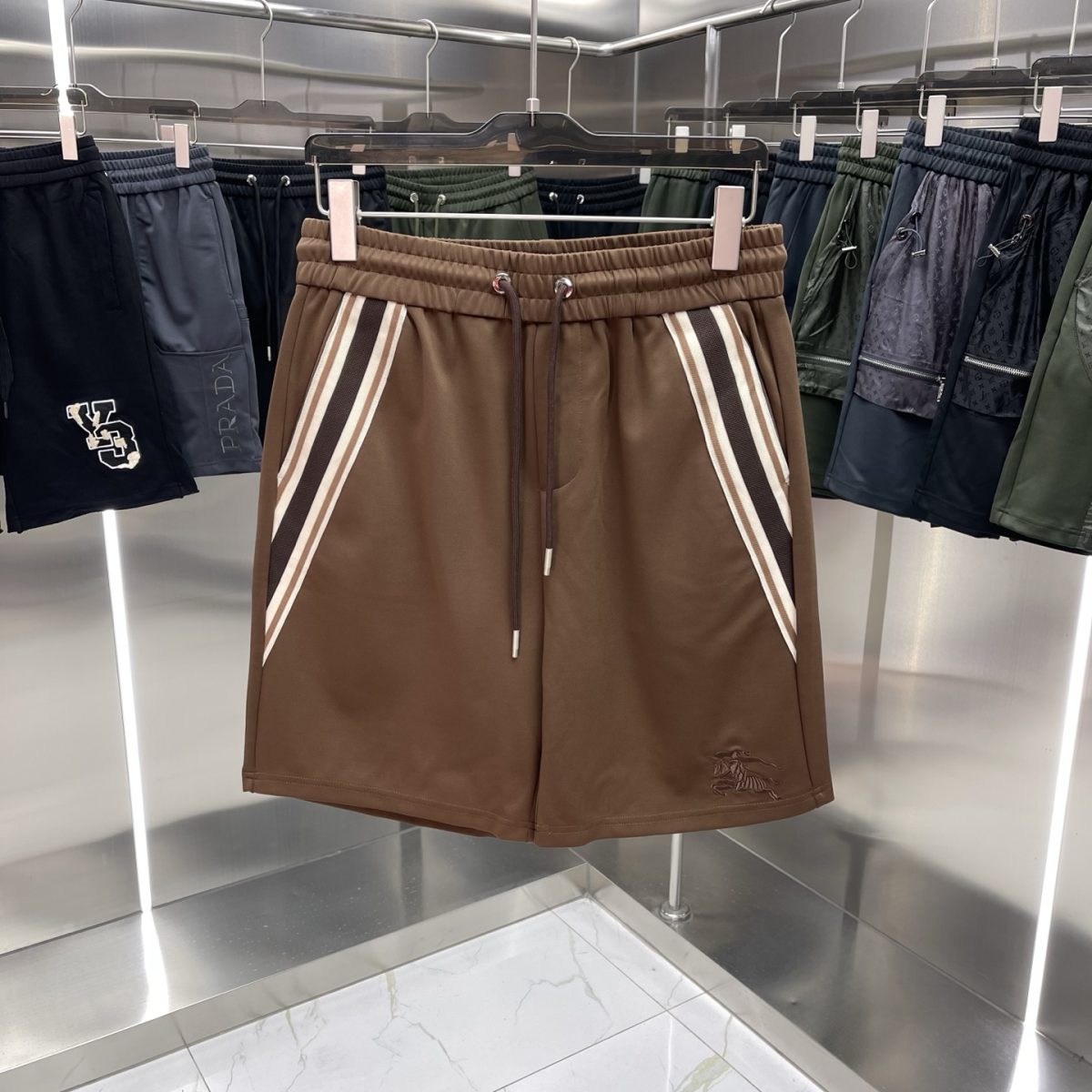 Burberry Shorts M-3XL - Image 1