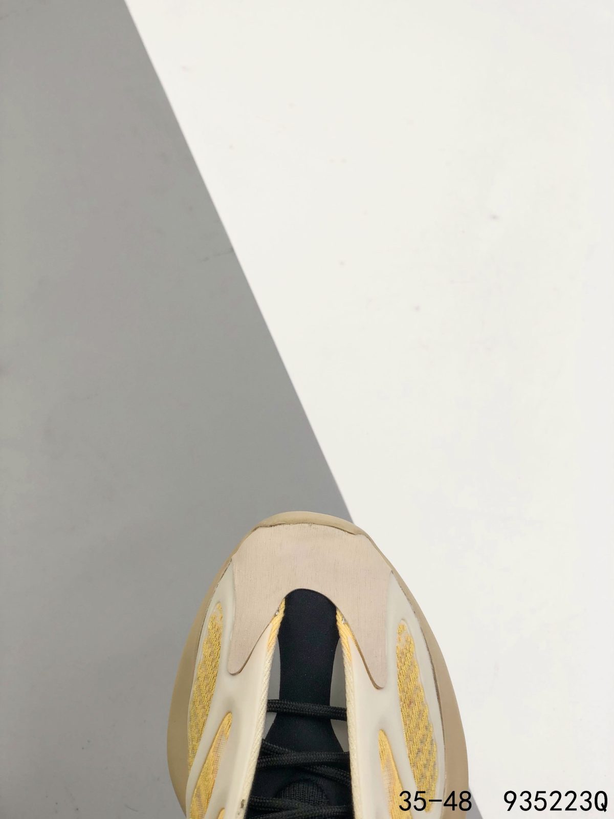 Yeezy 700 V3 Mens/Women's Sneakers Shoes 35 - 48 - Image 5