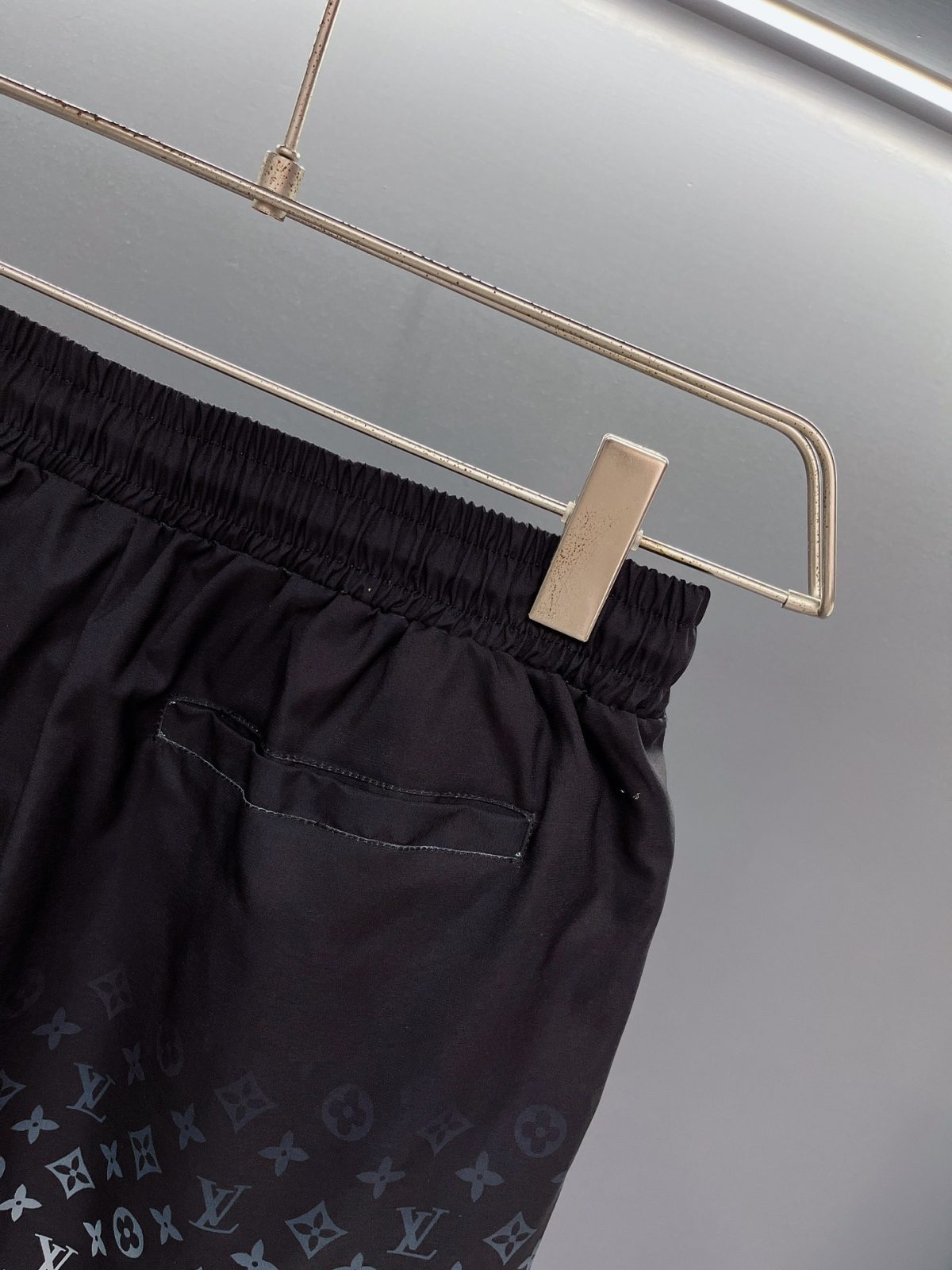 Louis Vuitton Beach Pants Size M-XXXL - Image 9