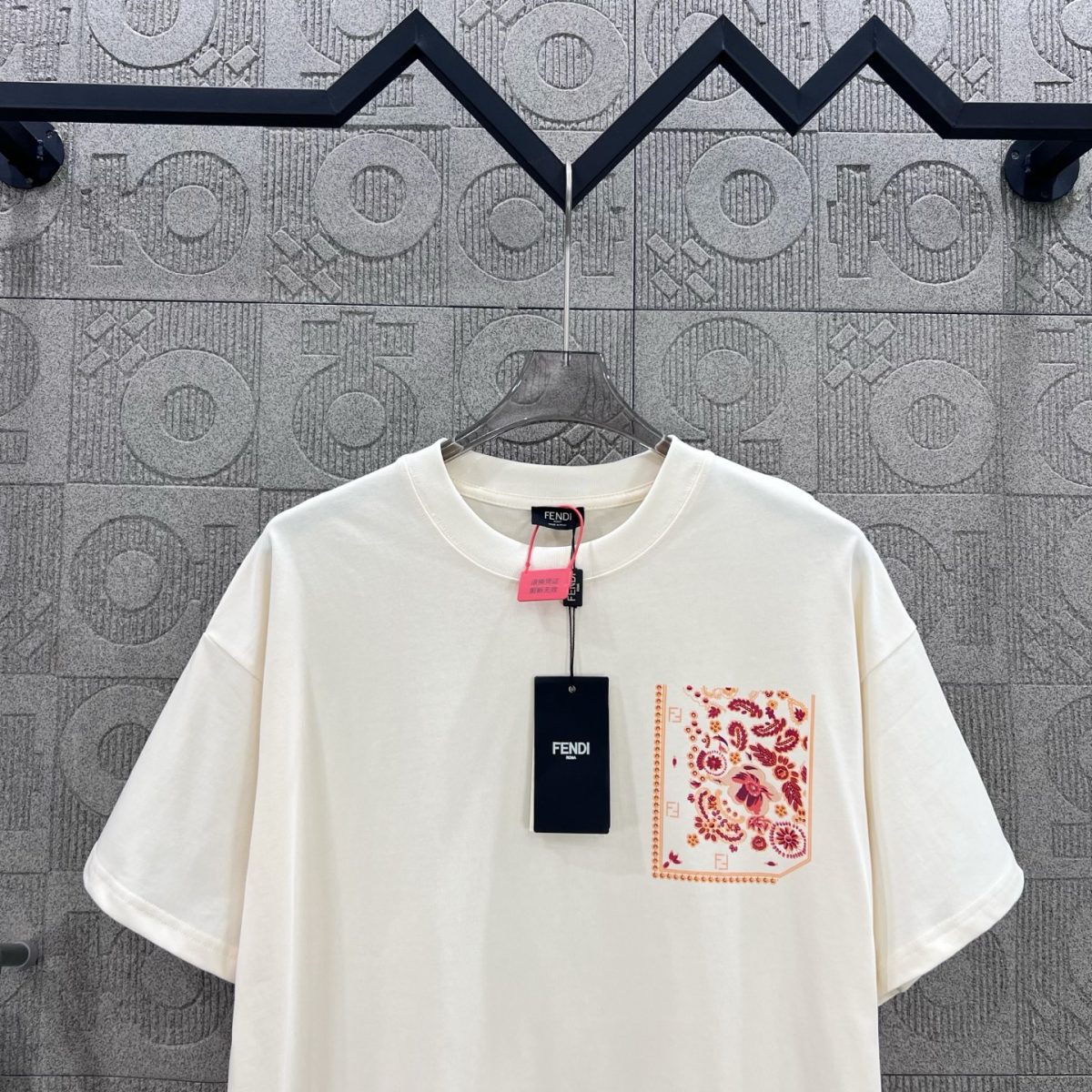 Fendi T Shirt  Embroider Logo Size XS-L - Image 8