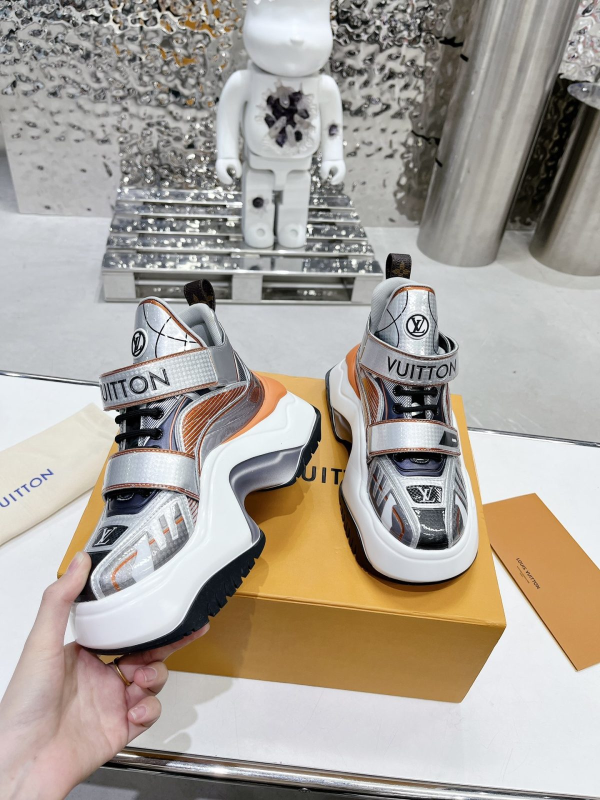 Louis Vuitton Cruise23 Archlight 2.0 Sneaker Size 36-41 - Image 5