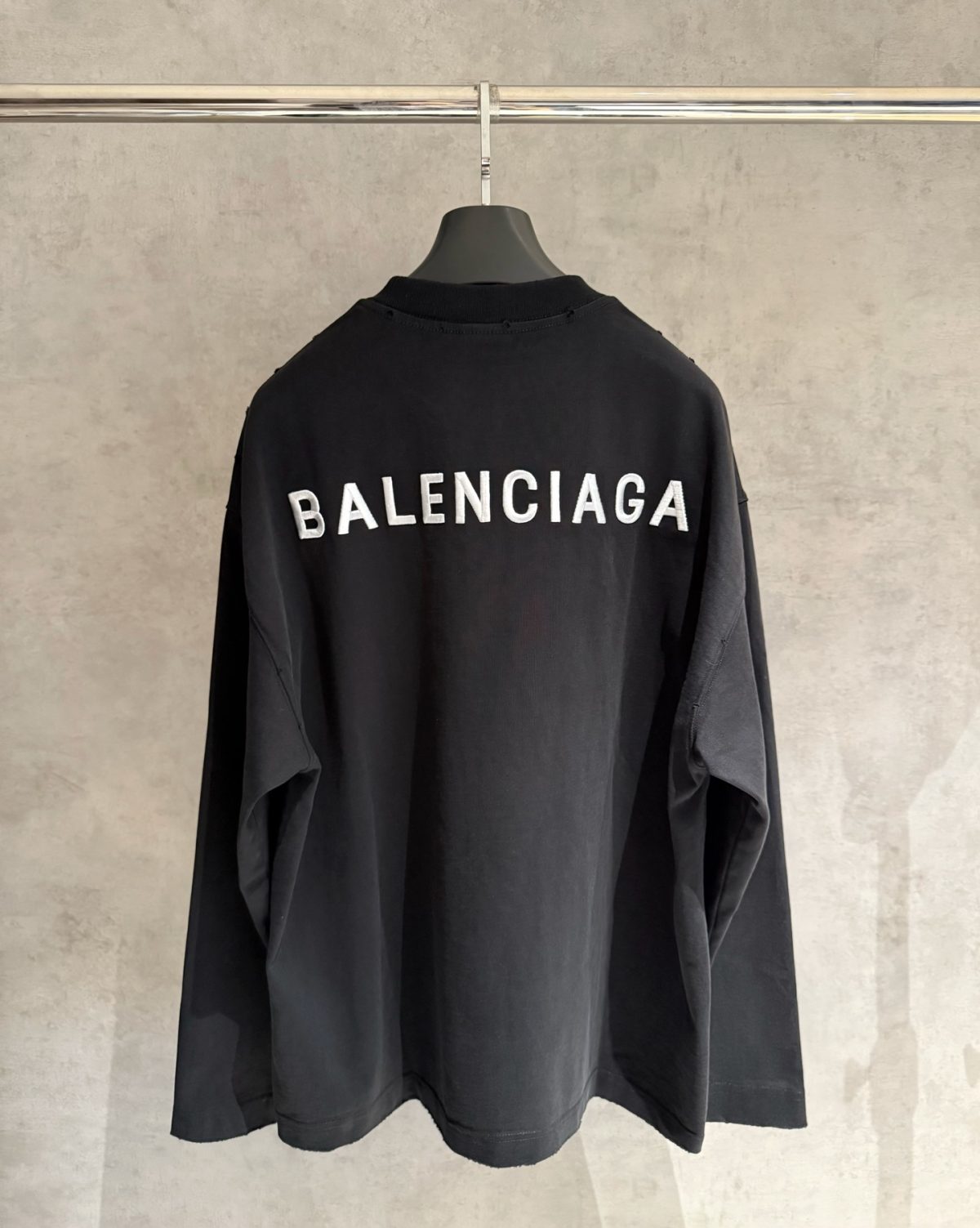 Balenciaga Unisex Sweatshirt Size S-XL - Image 7