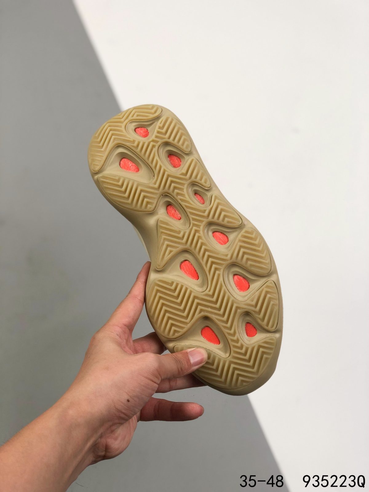 Yeezy 700 V3 Mens/Women's Sneakers Shoes 35 - 48 - Image 8