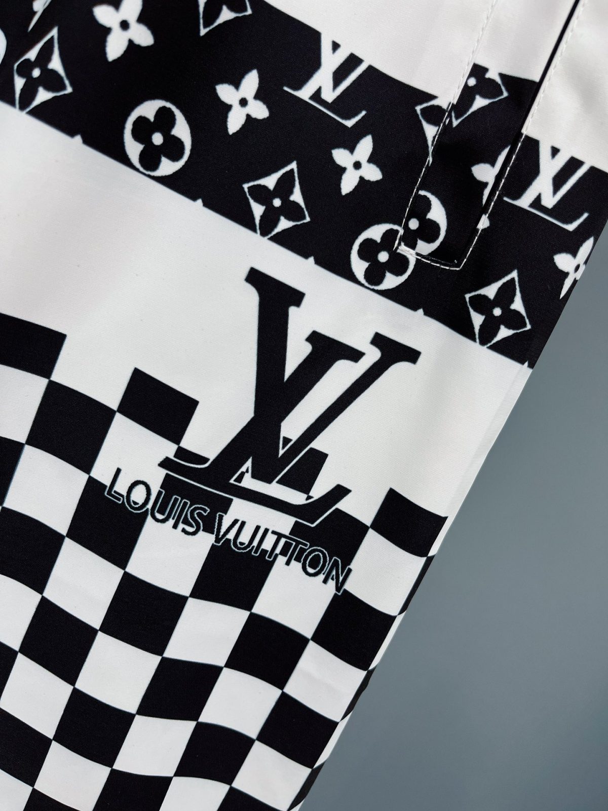 Louis Vuitton Beach Pants Size M-XXXL - Image 6
