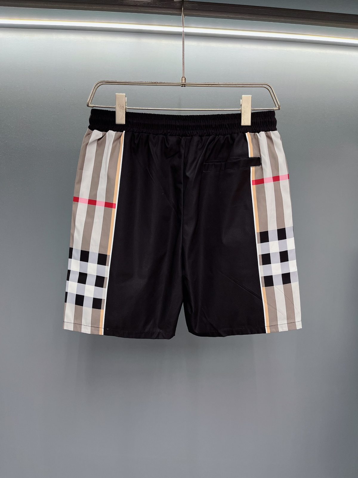 Burberry Beach Pants Size M-XXXL - Image 8