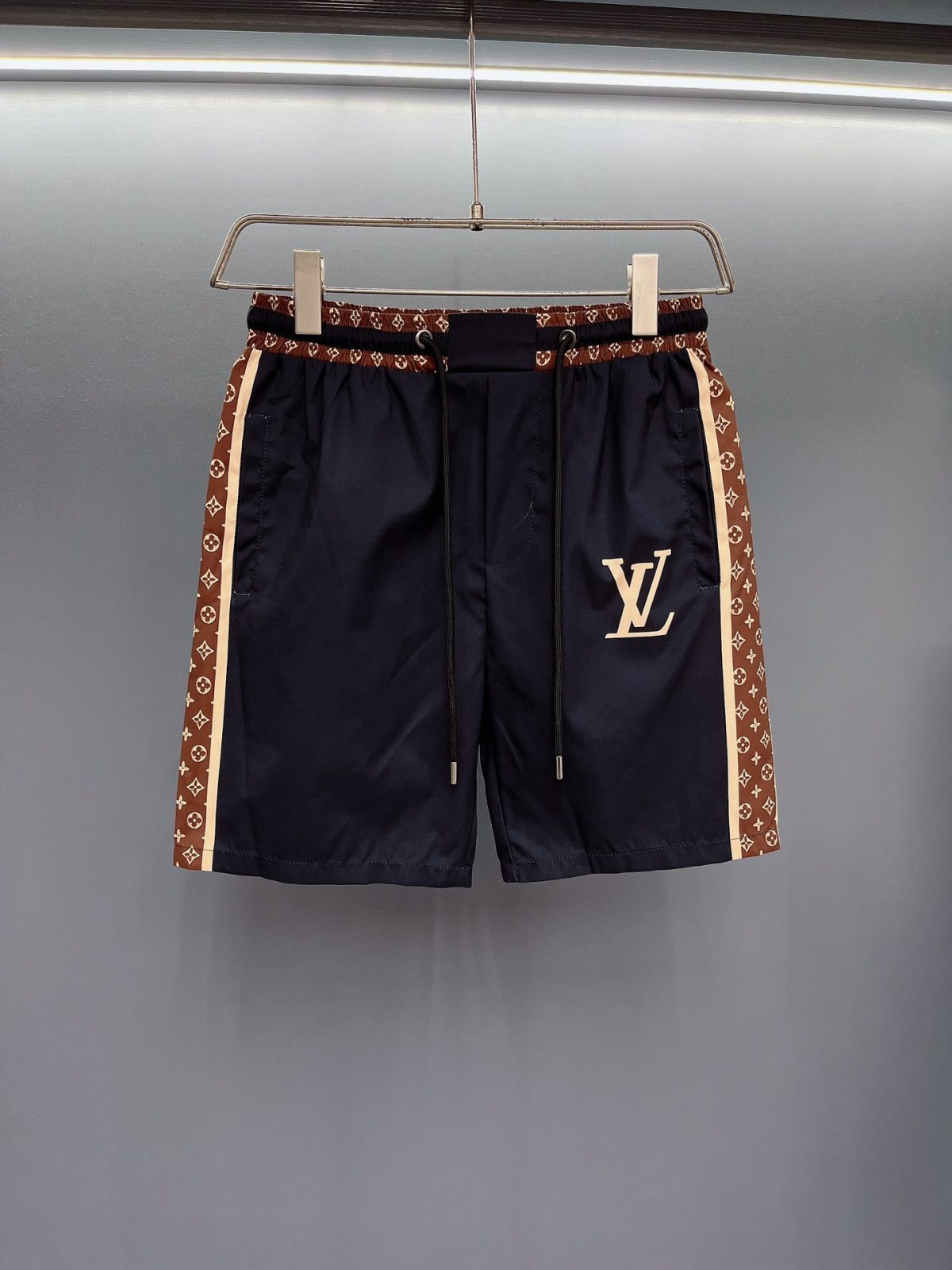 Louis Vuitton Beach Pants Size M-XXXL - Image 1