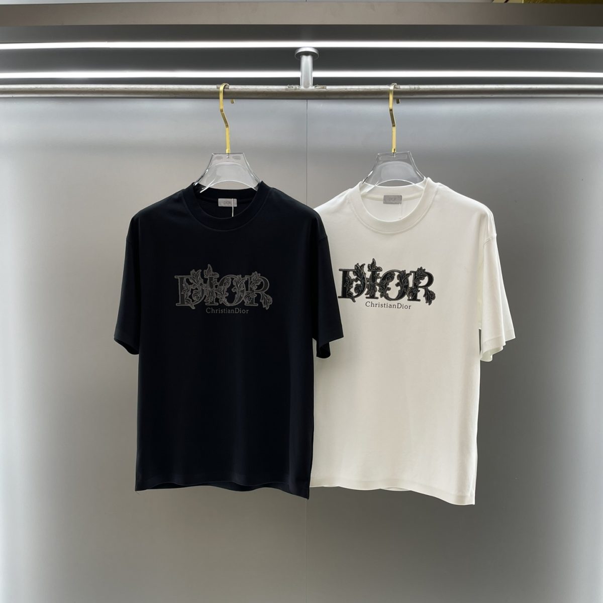 Dior 25ss Men T Shirt S-XXL - Image 1