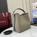 Gucci GG Emblem Women Shoulder Bags Size 25*25*15.5cm - Image 3