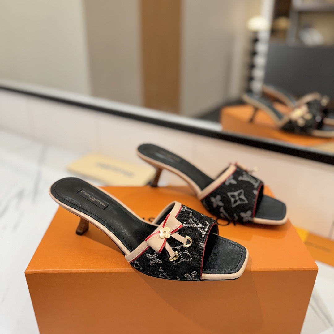 d2c134a22286241b.jpg Louis Vuitton LV Archlight Pumps Size 36-41 - Image 1