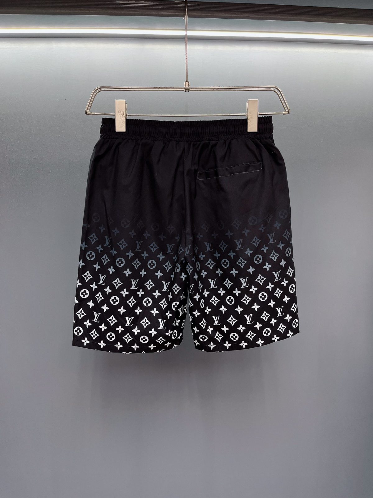 Louis Vuitton Beach Pants Size M-XXXL - Image 8