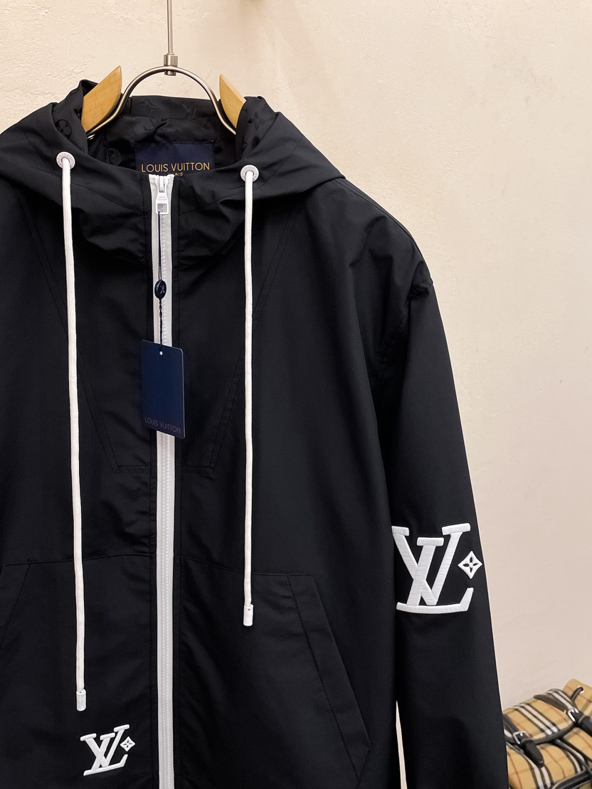 Louis Vuitton Unisex Jacket Size M-XXXL - Image 4