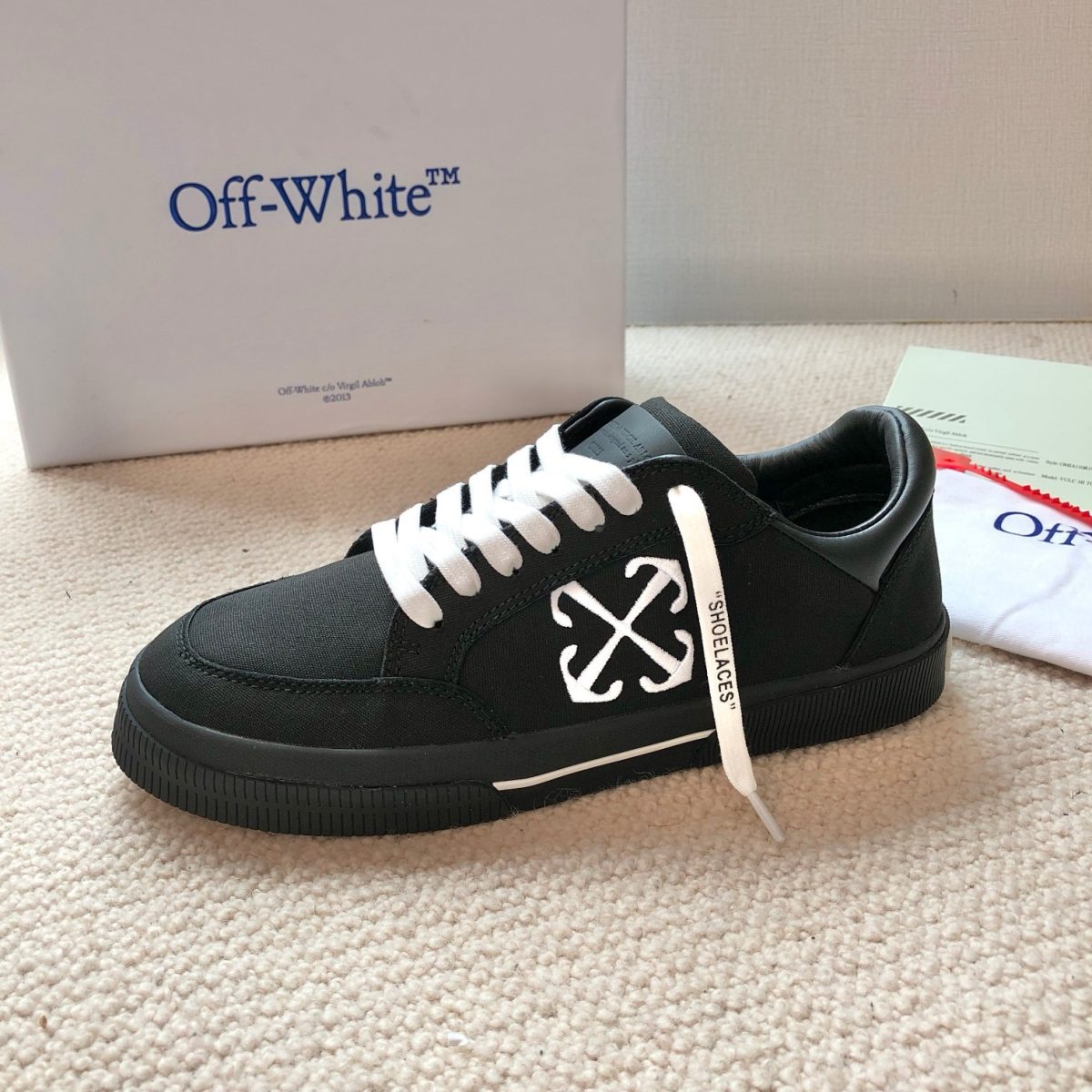 OFF White 2024ss New Low Vulcanized Sneaker Size 36-45 - Image 1