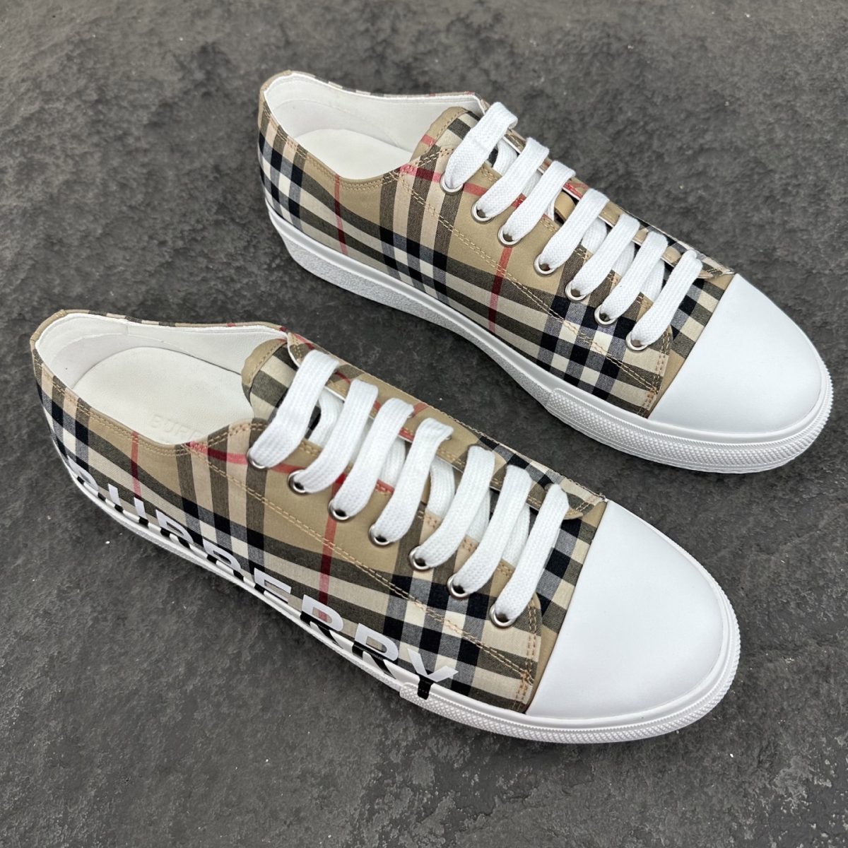 Burberry Sneaker Size 36-46 - Image 2