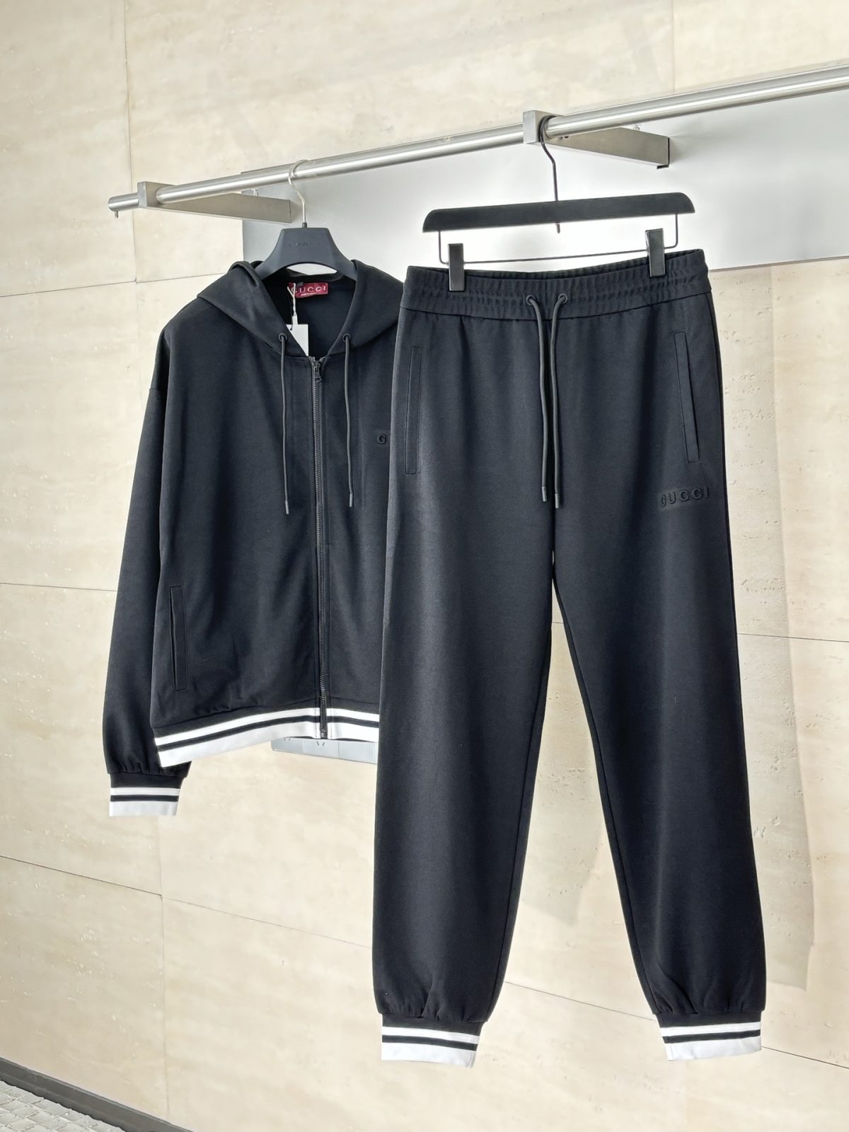 Gucci 2025FW New Unisex Sommeranzug Size S-XL - Image 11