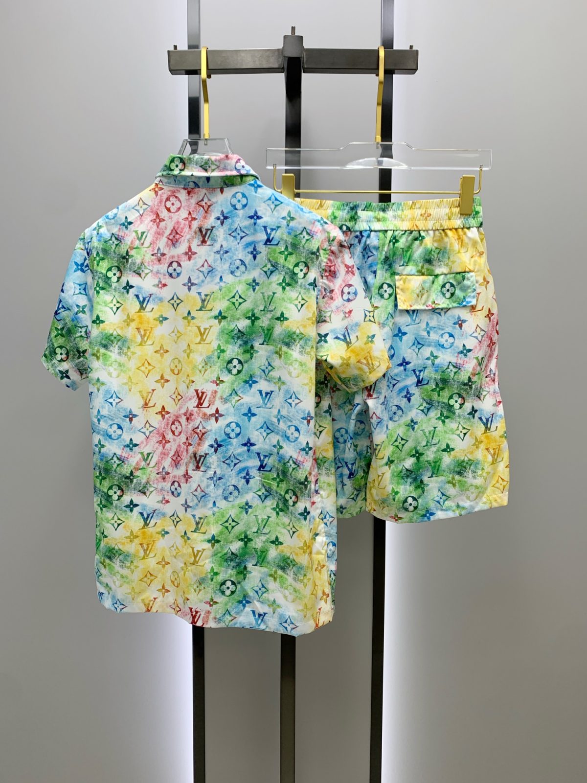 Louis Vuitton Sommeranzug Size M-XXL - Image 11