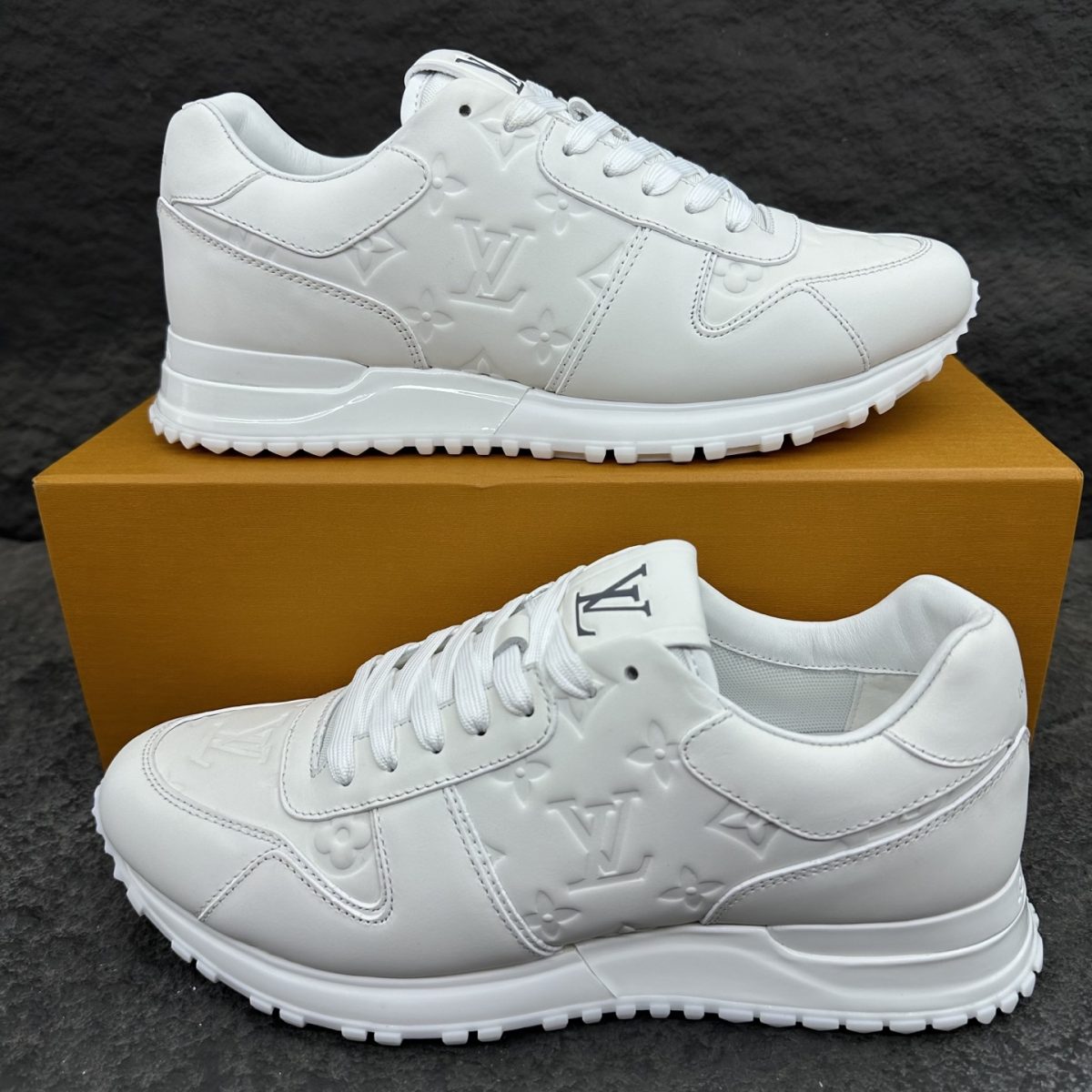 Louis Vuitton Run Away Sneaker For Men Size 39-46 - Image 1