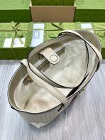 Gucci GG Supreme Shopping Bags Size 38*28*14cm - Image 4