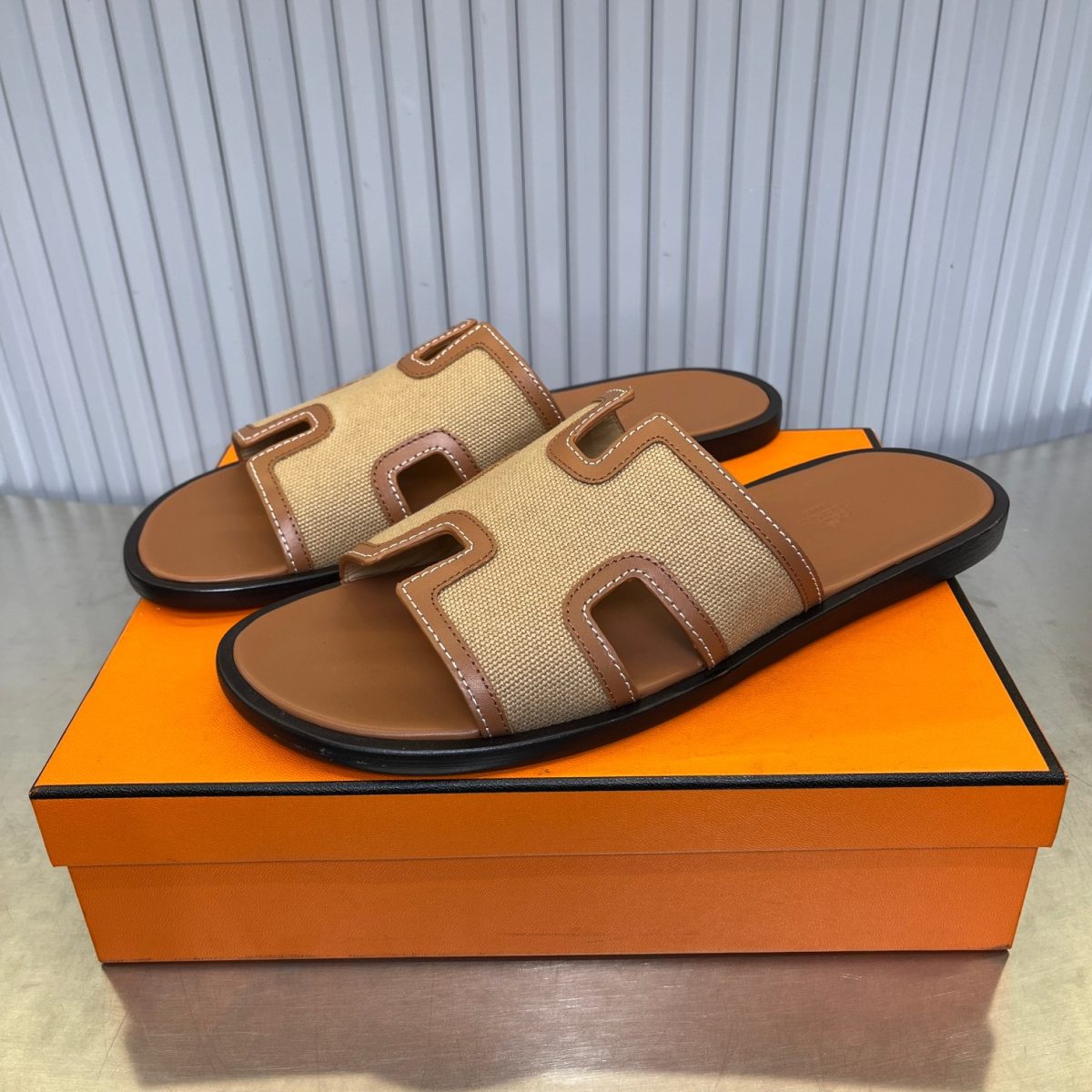 Hermes lzmir Sandals Size 40-45 - Image 1