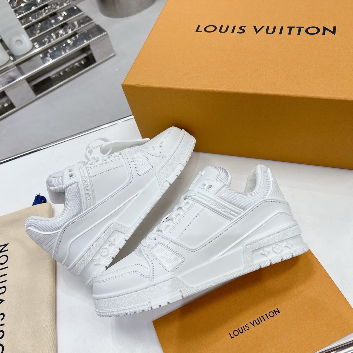 Louis Vuitton Trainer Sneaker White Size 36-46 - Image 4