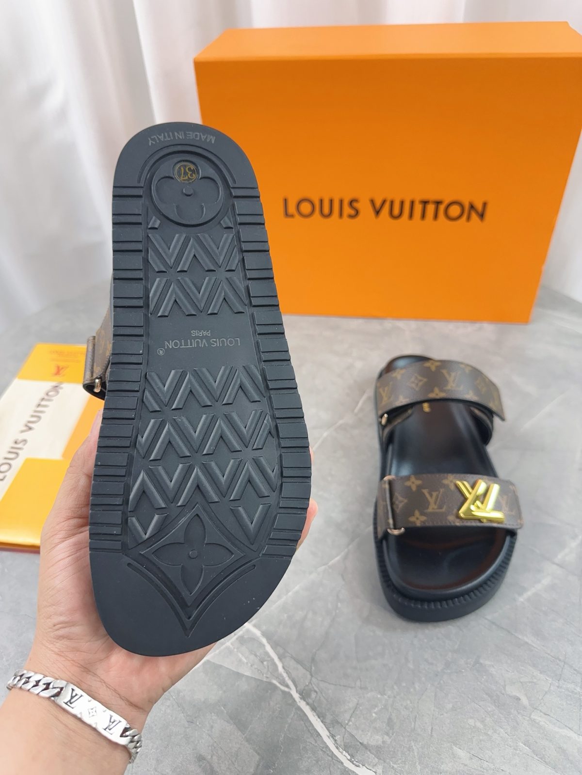 Louis Vuitton 2024ss Slippers Size 36-45 - Image 2