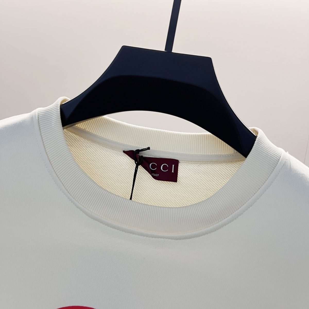 Gucci Unisex Sweatshirt Size S-XL - Image 3