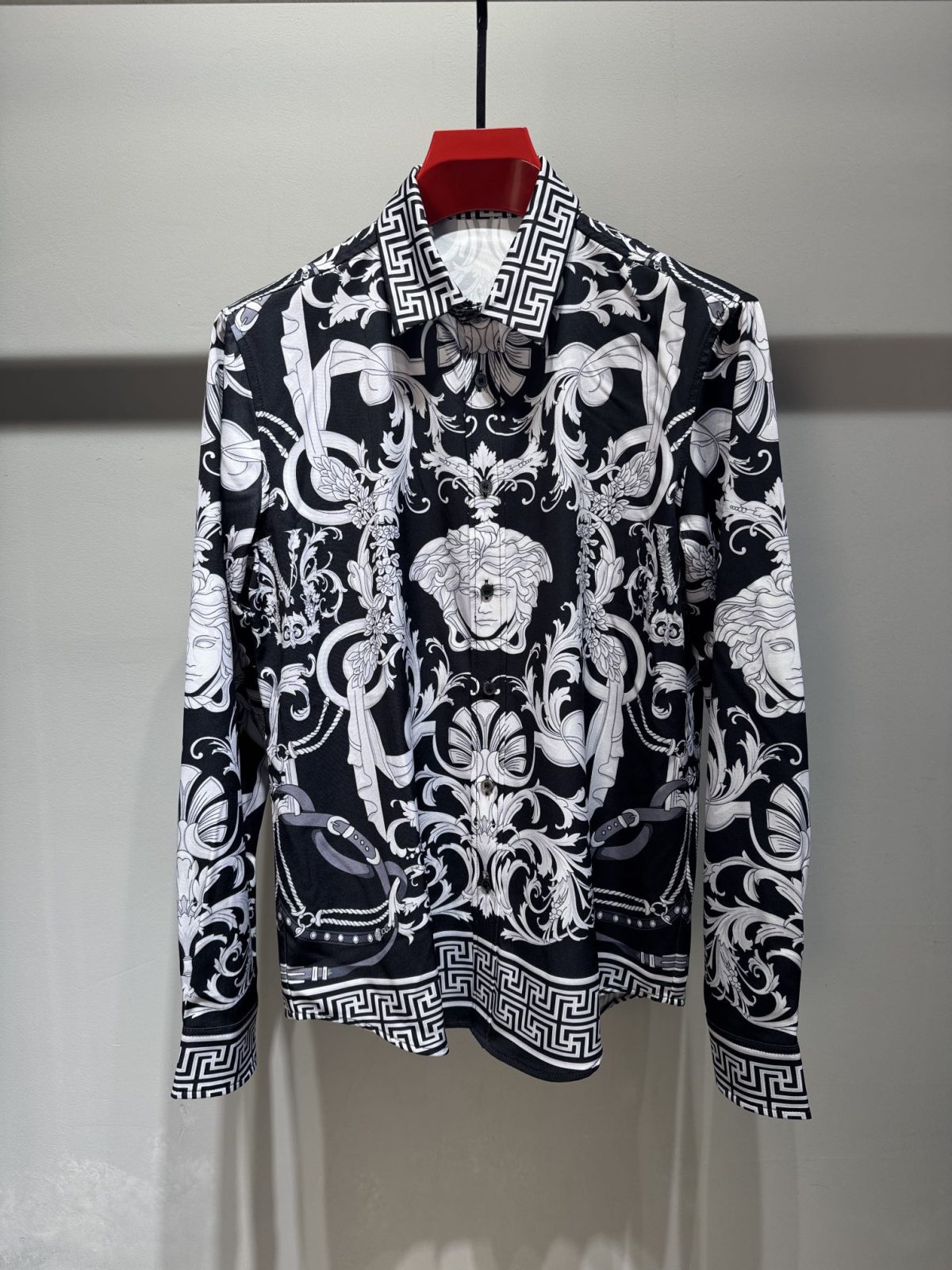 Versace 2025 new Shirt Size S-2XL - Image 1