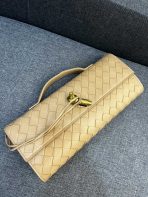 Bottega Veneta Andiamo Clutch 30*13*4cm - Image 7