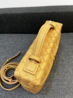 Bottega Veneta Vanity Case Shoulder Bags 24*13*6cm - Image 6