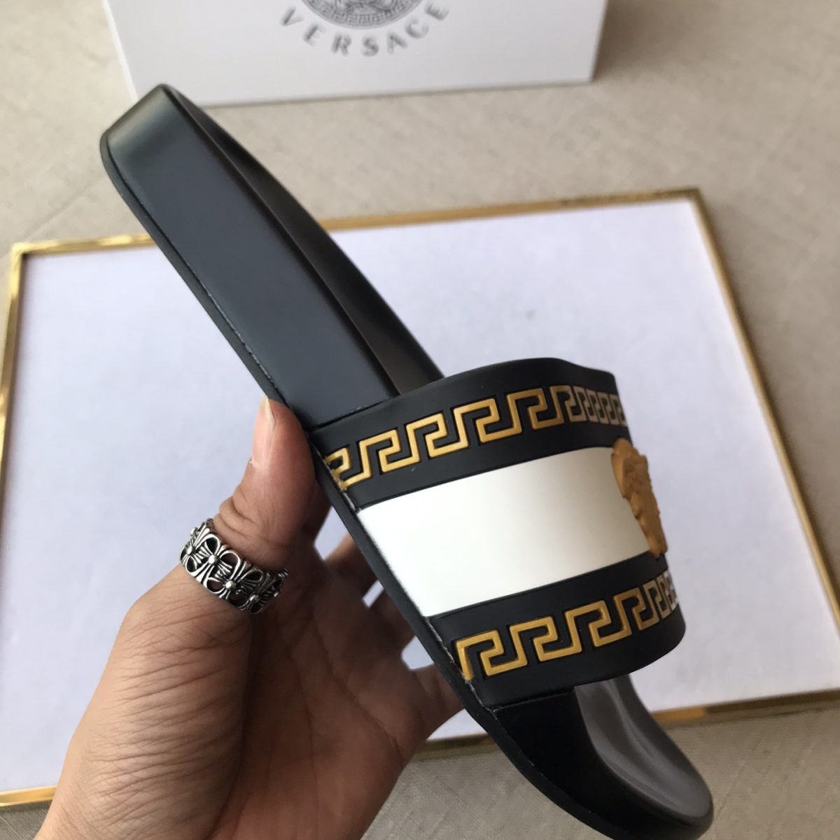 Versace Mens Women Sandals Gr. 36-46 - Image 4