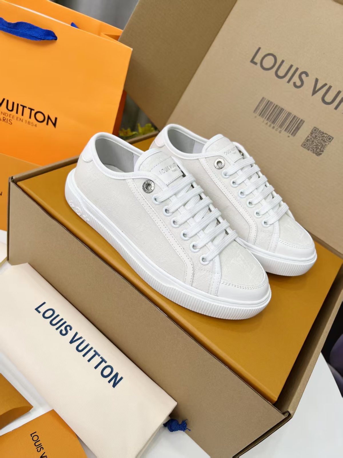 Louis Vuitton LV LAGOON Women Shoes Size 36-41 - Image 4