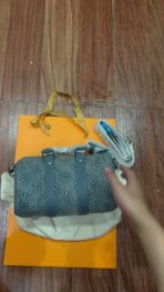 Louis Vuitton M22762 Keepall Bandouliere Women Bags Size 25*15*11cm - Image 2