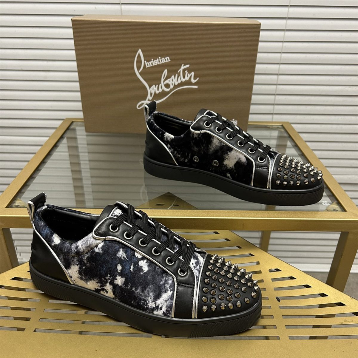 Christian Louboutin Sneaker Size 36-46 - Image 1