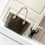 Louis Vuitton M46979 Neverfull PM Tote Bag Size 29*21*12cm - Image 3
