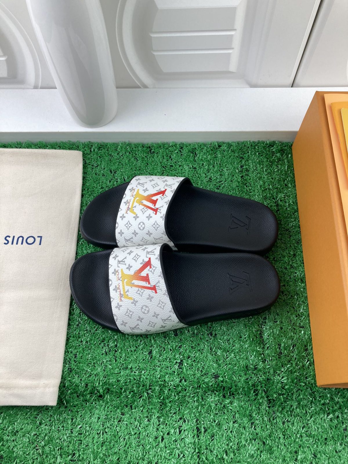 Louis Vuitton 2024ss Candy Series Slippers Size 36-45 - Image 4