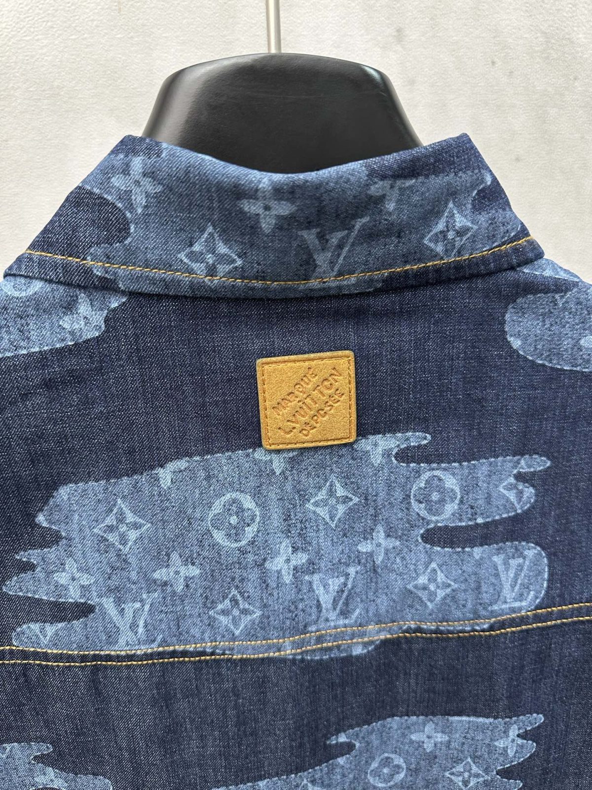 Louis Vuitton Unisex T Shirt Size S-XL - Image 2