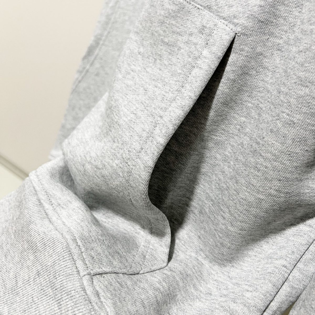 Gucci Unisex Sweatshirt Size S-XL - Image 5