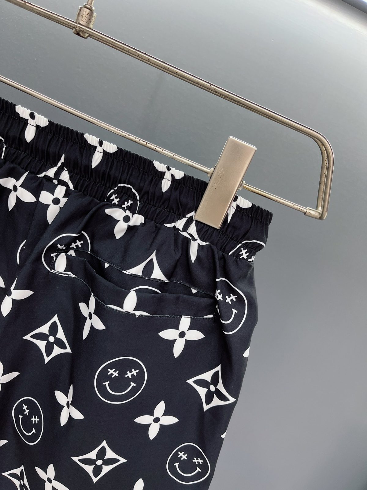Louis Vuitton Beach Pants Size M-XXXL - Image 9