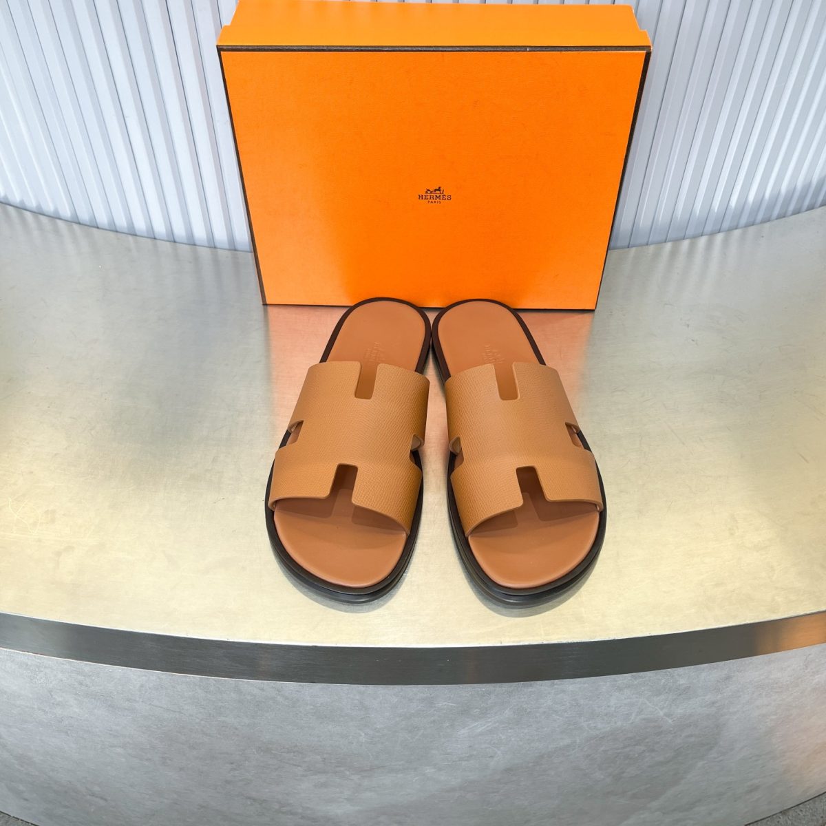 Hermes lzmir Sandals Size 40-45 - Image 2