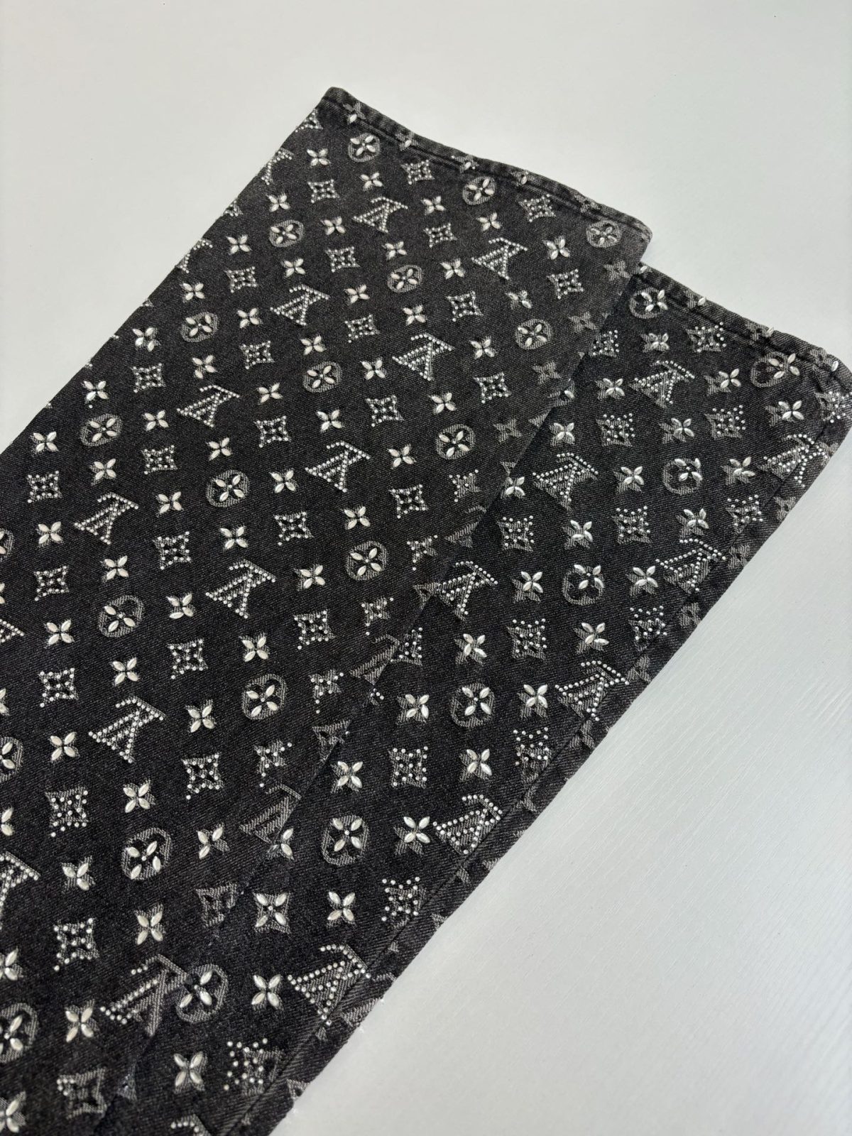 Louis Vuitton Monogram Pants Jeans Size S-XL - Image 3