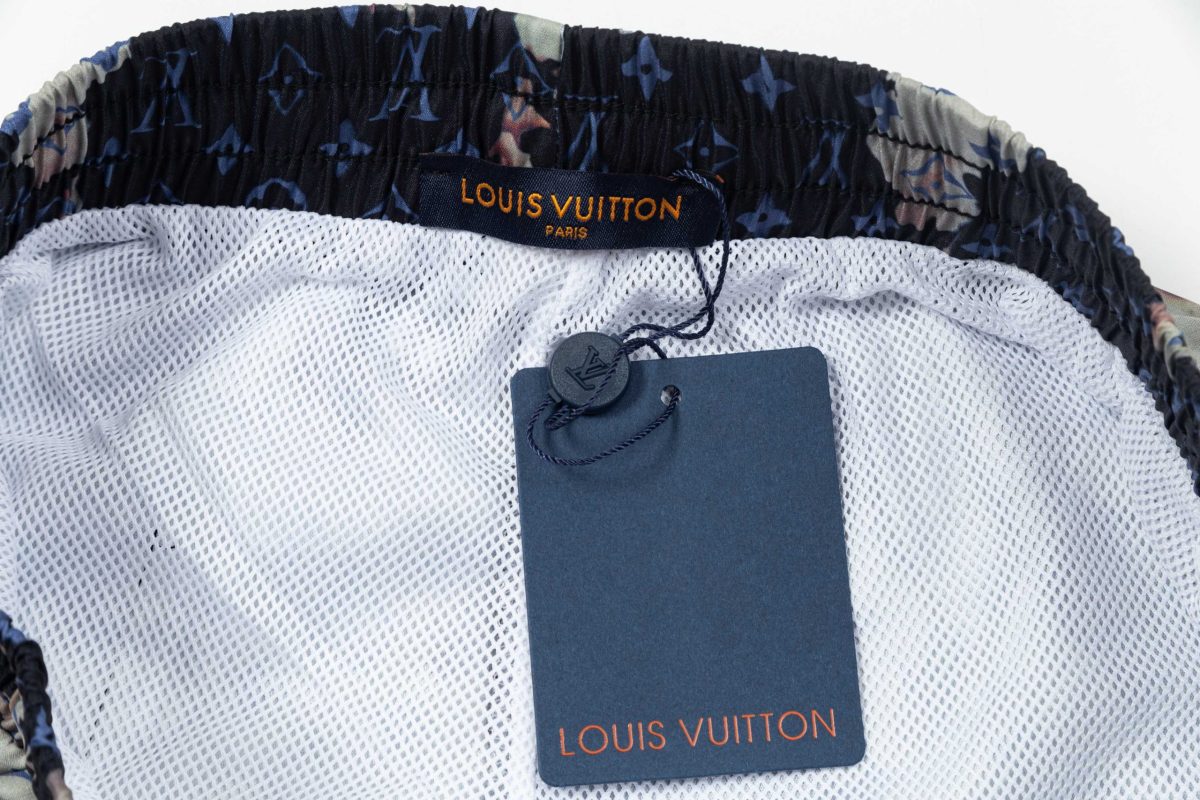 Louis Vuitton Beach Pants Size M-XXXL - Image 9